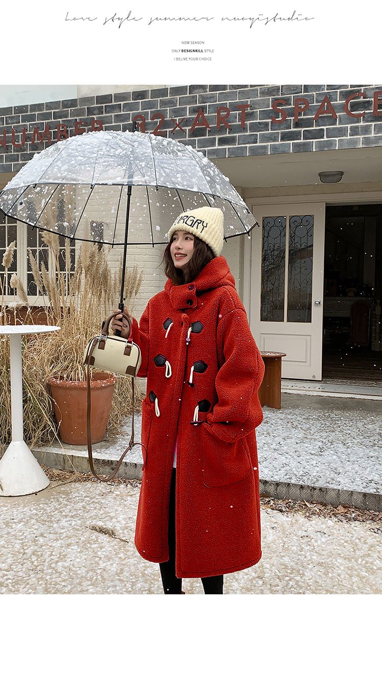 Luxuriöser Kunstpelzmantel mit Kapuze für Damen – extralange Winterjacke mit weichem Sherpa-Futter, eleganten Knopfdetails und übergroßer Passform_voghion.com