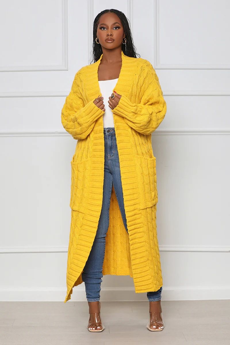Damenbekleidung Locker gestrickte Strickjacke, gemütliche, übergroße Strickjacke mit Taschen, langer Zopfmuster-Pullovermantel, lockerer Boho-Chic, offene Vorderseite_voghion.com