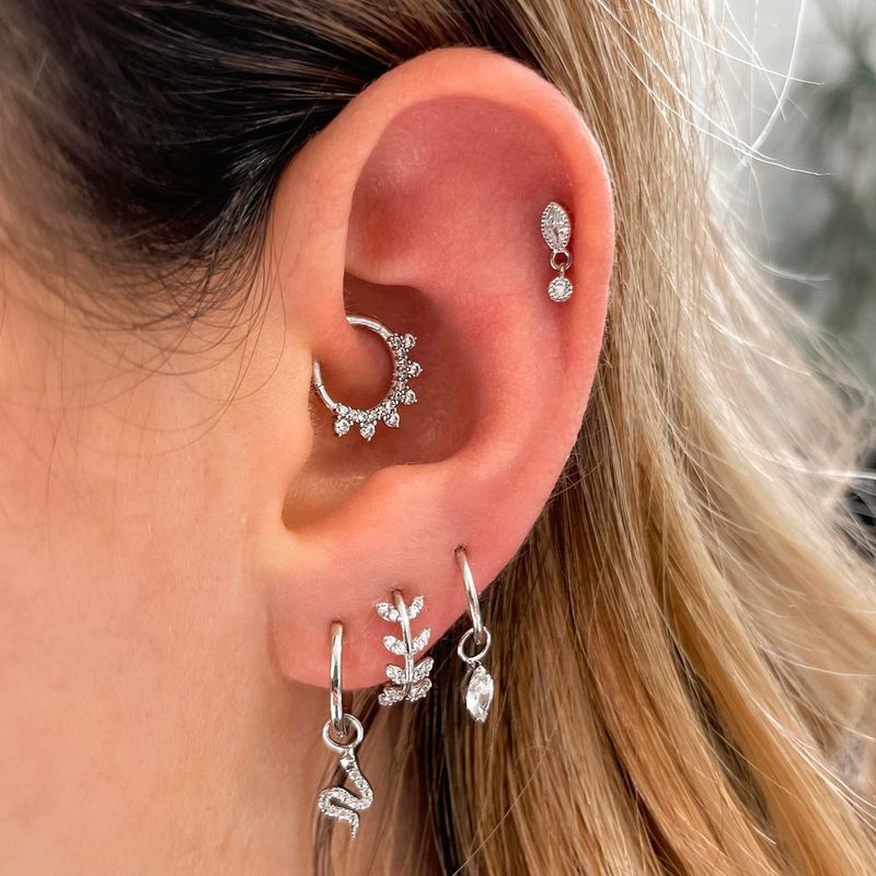 Y2K Nelkenohrringe für Frauen, gefertigt aus zartem Min-Schmuck aus Knorpelgewebe. Ohrringe, Modeschmuck,_voghion.com