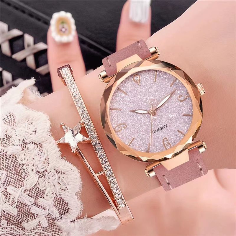 Orologio da donna in pelle con cinturino digitale in polvere d'argento, in vendita a caldo, set da due pezzi con bracciale a stella a cinque punte, orologio da donna al quarzo_voghion.com