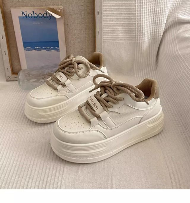 Sneakers da donna bianche con suola spessa di alta qualità, scarpe con plateau rialzate di nicchia_voghion.com
