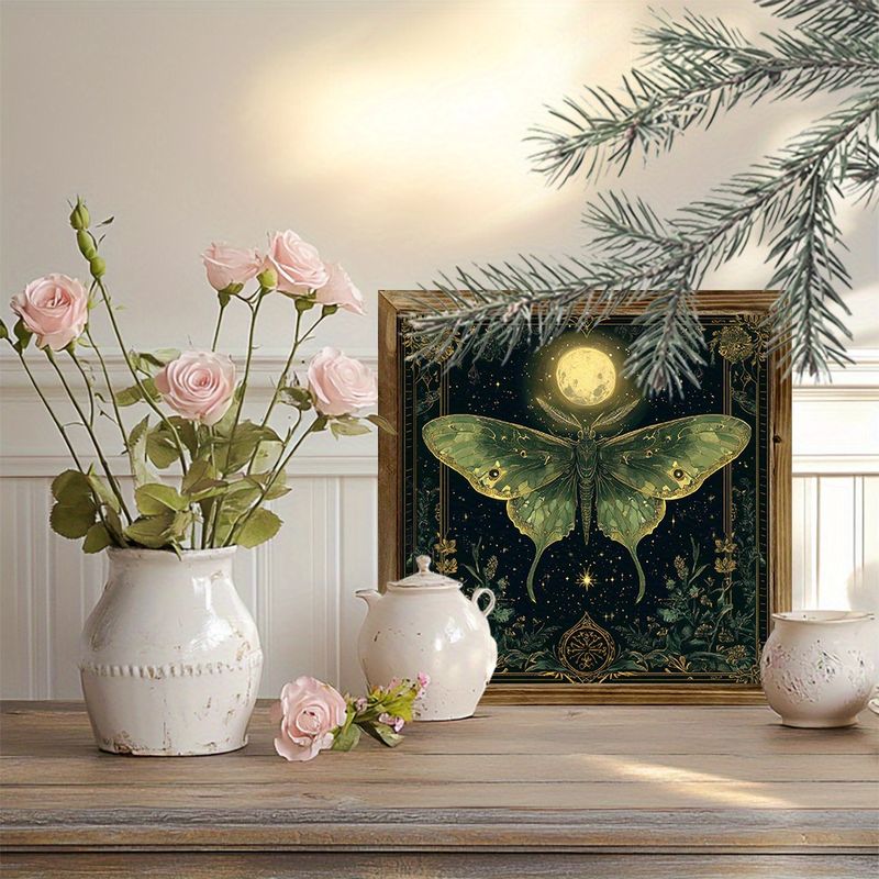 Vintage Green Luna Moth koka sienas māksla 8x8 collu ierāmēts dekors ar mistiskām nakts debesīm un ziediem, lieliski piemērots mājām, birojam vai lauku mājai — unikāla dāvanas ideja_voghion.com