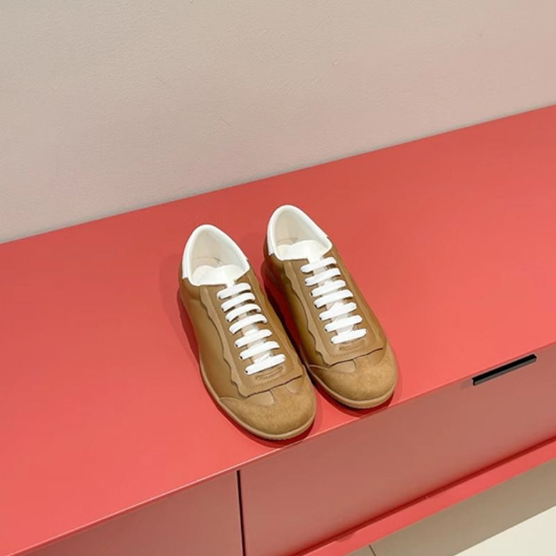 Das Fußgefühl ist zu gut ~ 2025 Neue Ballett-Stil Deutsches Training Casual Sports Kleine weiße Brettschuhe_voghion.com