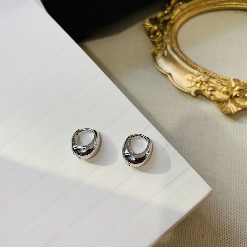 Orecchini a cerchio in metallo minimalista ed elegante con goccia d'acqua in vero oro 14K coreano Dongdaemun_voghion.com