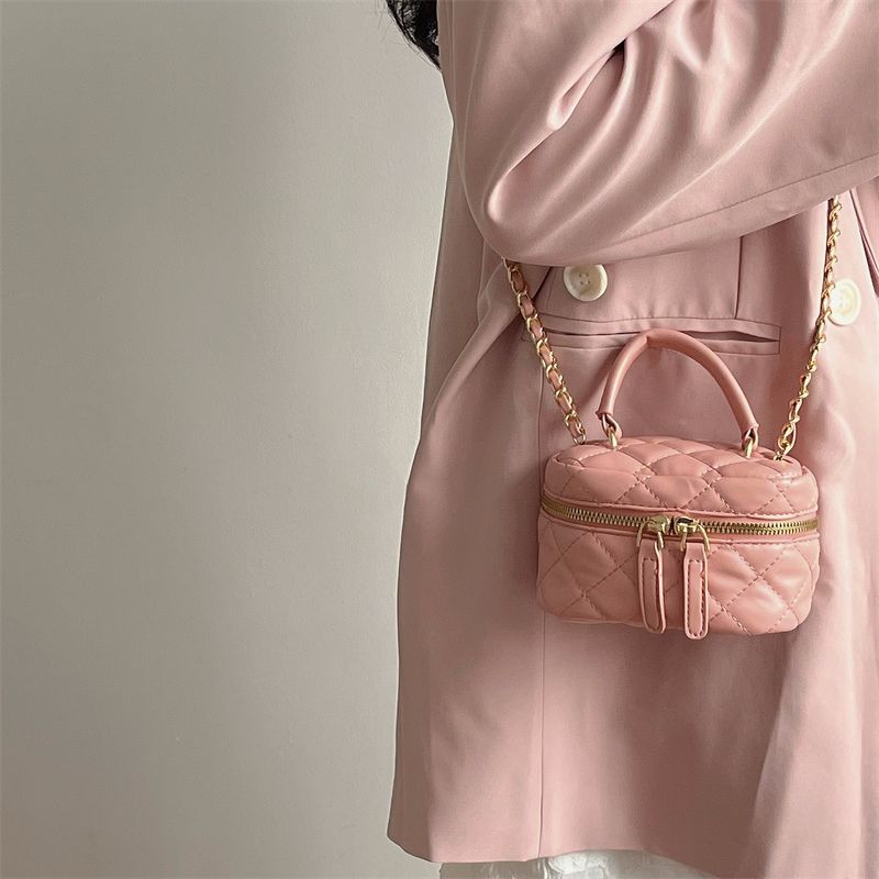 Xiaoxiangfeng Moda Donna 2024 Nuova Catena Portatile Versatile Mini Borsa a Tracolla con Bocca a Spalla Rossa_voghion.com