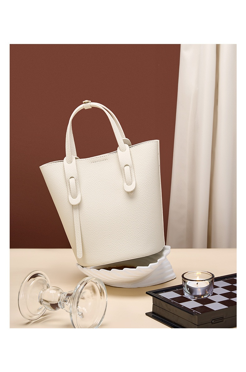 Nuova borsa a secchiello portatile alla moda in morbida pelle bovina con borsa a tracolla singola a spalla di alta qualità Borsa minimalista in pelle bovina con strato superiore per le donne_voghion.com