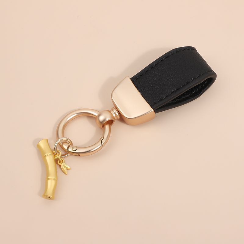 Car Keychain Men's And Women's Pendants Creative Personality Pendants Exquisite High End Ornaments Niche Simple Bag_voghion.com