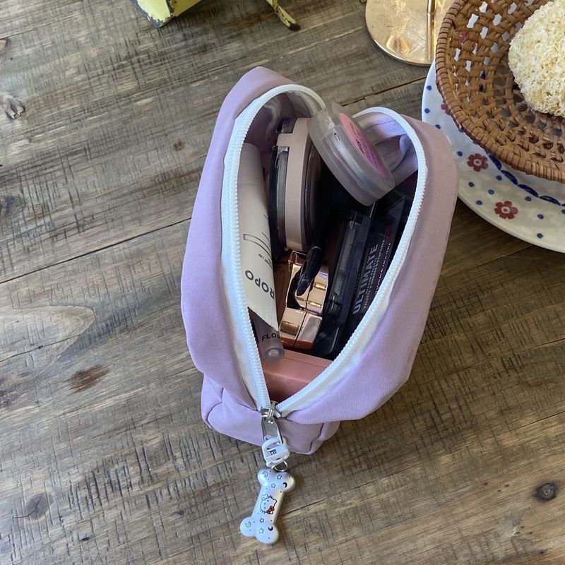 2025 New Women's Embroidered Cosmetic Bag_voghion.com