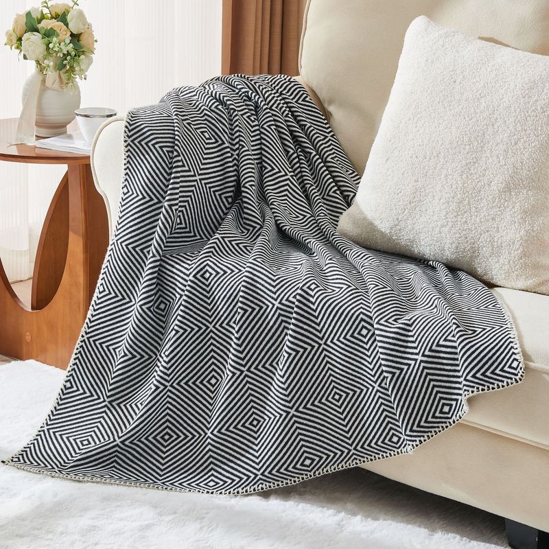 Couverture tricotée douce pour canapé, bureau, sieste de printemps et d'été, couverture de climatisation, couverture chaude, cadeau, couverture publicitaire_voghion.com