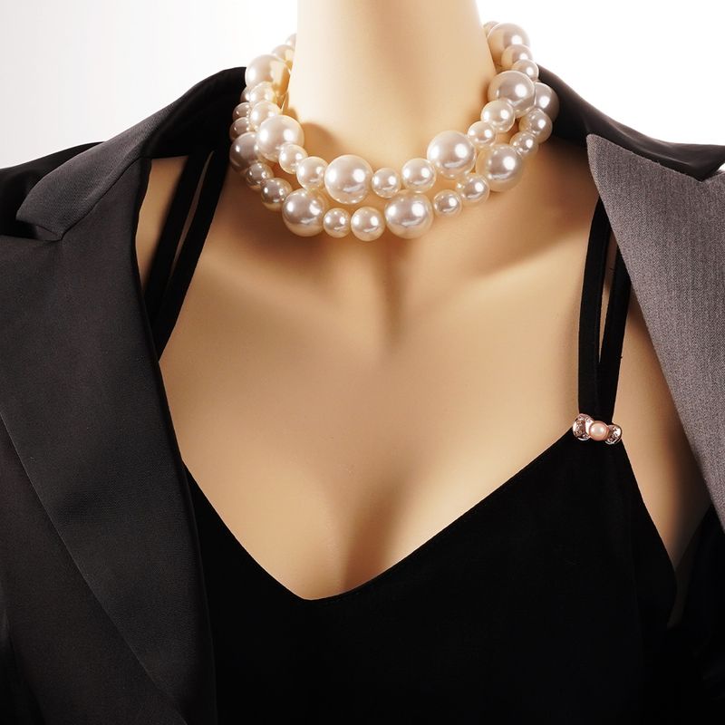 2025 Nouveautés Ensemble de perles pour femmes Collier ras du cou multicouche en strass Ensembles de bijoux blancs pour femmes Filles Mariage et soirée à thème_voghion.com