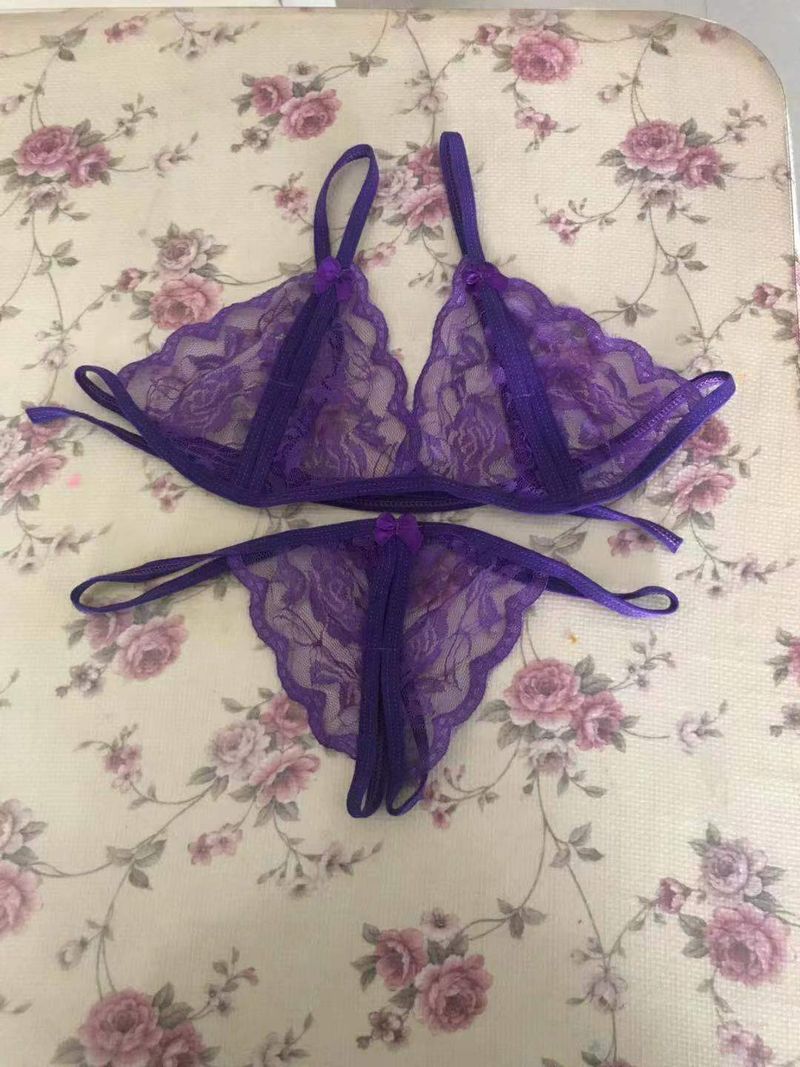 Ensemble soutien-gorge et string en dentelle transparente - Lingerie sexy 3 pièces pour femme avec bretelles réglables, mélange acrylique doux (noir/rouge/blanc, taille unique XXL)_voghion.com