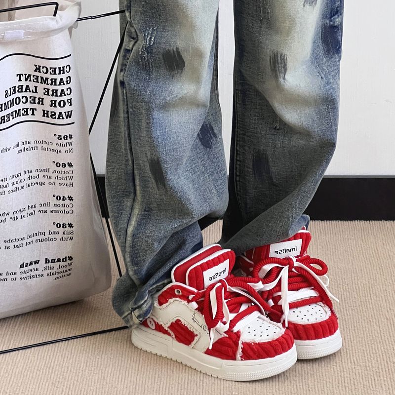Chaussures tendance rouges pour hommes et femmes, édition limitée, style Bread, pour le Nouvel An chinois (2025)_voghion.com
