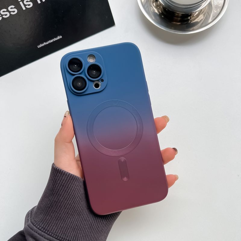 Two-color Gradient Liquid Magnetic Case For 15 Pro Max 17 With Built-in Lens Protector 16_voghion.com