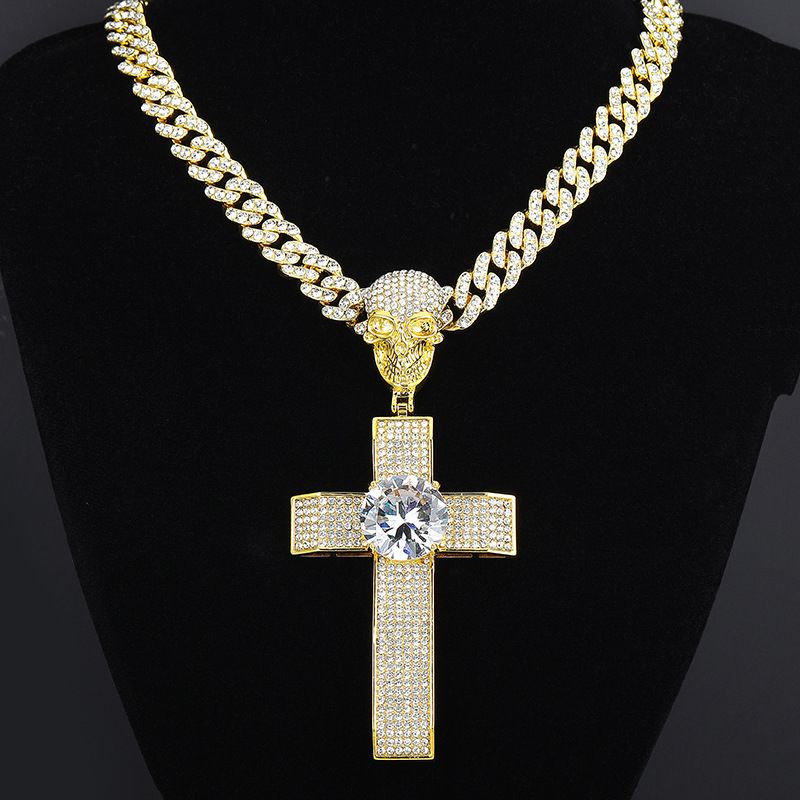 Collana con ciondolo a croce gotica per uomo e donna con strass, ciondolo a forma di teschio in stile hip hop vintage, pezzo audace da indossare tutti i giorni._voghion.com