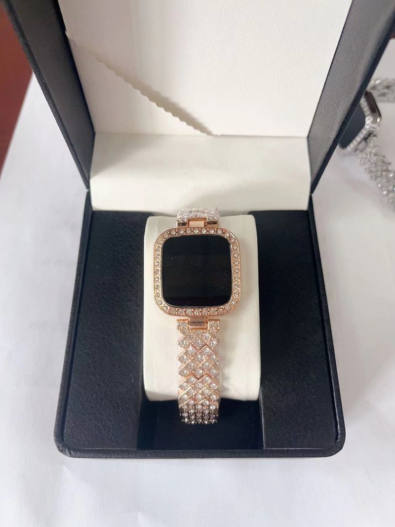 Quadratische kleine duftende Wind Diamant Led Uhr Legierung Strap Touch Damenuhr Mode_voghion.com
