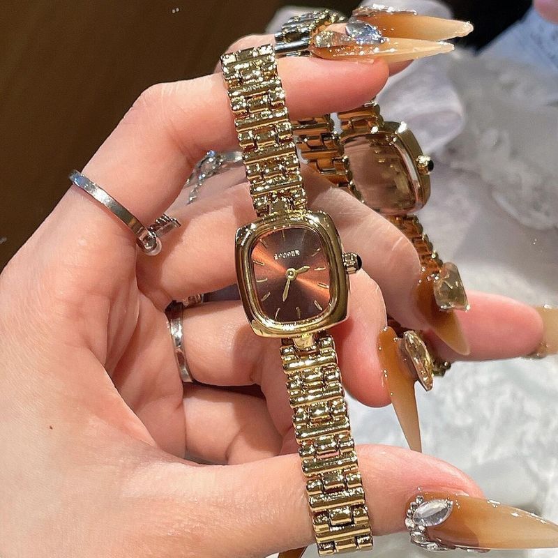 Little Gold Label Women's Light Niche Exquisite Square Watch 2024 New Small Dial Quartz Waterproof Wristwatch_voghion.com