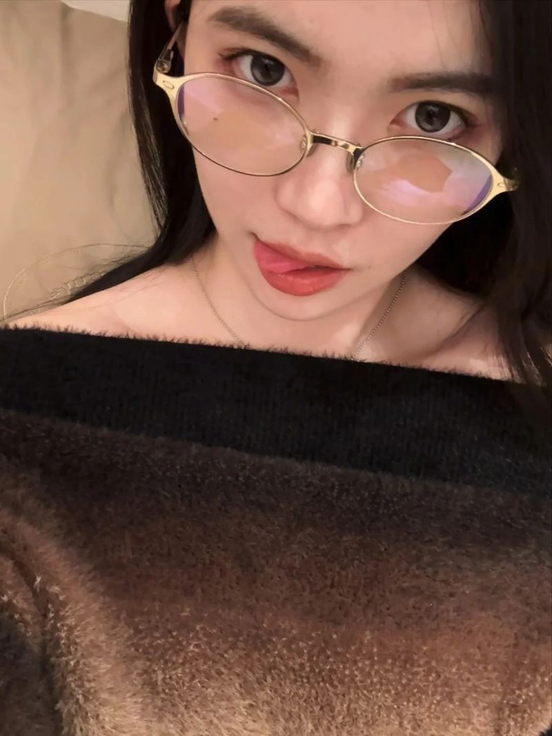 2025 New Metal Oval Frame Women's Eyeglasses, Advanced Smart Flat Lens With Adjustable Degree For Myopia And Slimming._voghion.com