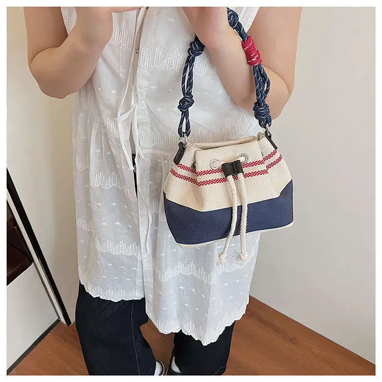 Chic Color-Block Bucket For Women Summer Trend Casual Versatile Commuter Handbag Shoulder Crossbody Bag_voghion.com