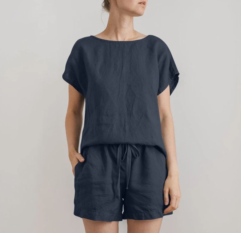 Tuta da donna con maniche corte, in cotone e lino, stile retrò, casual, tinta unita, con coulisse e pantaloncini._voghion.com
