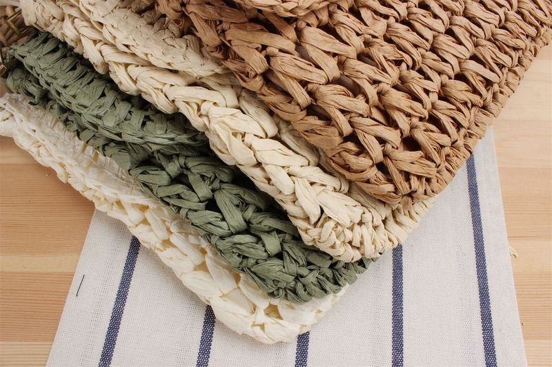 Damentaschen Einteiliges Drop Shipping Neue Art Style Style Mode Urlaub Kleine Tasche Flip Crossbody Papiergewebte Tasche Fan Flower Woven Bag_voghion.com