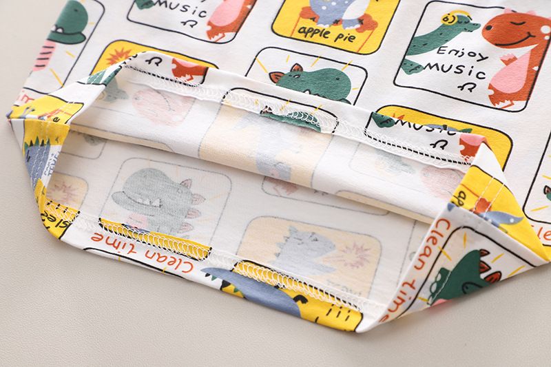 Neie Puppelchers-Summerkostüm kleng mëttelgrouss Jongen, zweedeelegt Set vun dënnen Cartoon-Kuerzärmel-Jeans-Shorts fir Puppelcher a_voghion.com