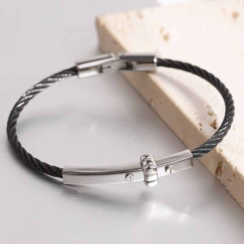 Enkelt armband med titanstålkabel och bult för män_voghion.com