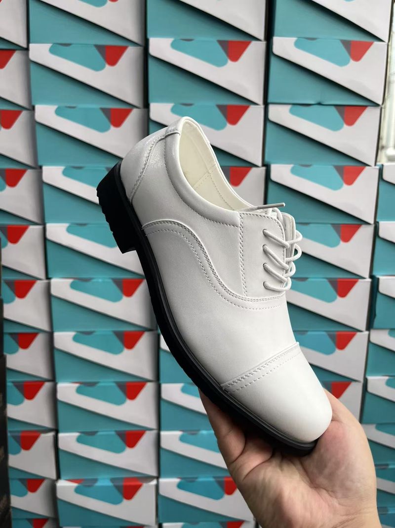 2025 Spring And Autumn New Business Dress Men's Three Joint Lace Single Breathable Security Leather Shoes 002_voghion.com
