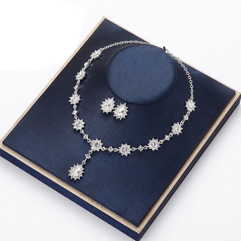 Orecchini di cristallo, collana, set di gioielli, forniture per matrimoni, accessori da donna super scintillanti_voghion.com