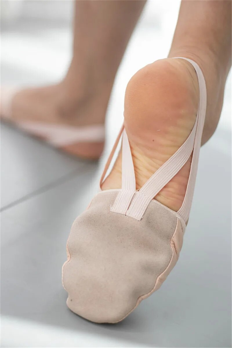 Großhandelsqualität Low MOQ Rosa Frauen Mädchen Leder Stretch Canvas Halb Rhythmische Gymnastikschuhe_voghion.com