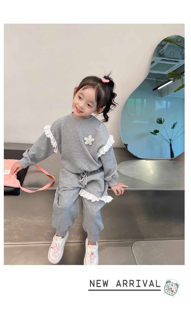 Damen-Kinderbekleidungsset „Treasure“: Langarmshirt, Freizeithose, vielseitiger Patchwork-Spitzenpullover in verschiedenen Farben (Größen M und S), zweiteilig_voghion.com