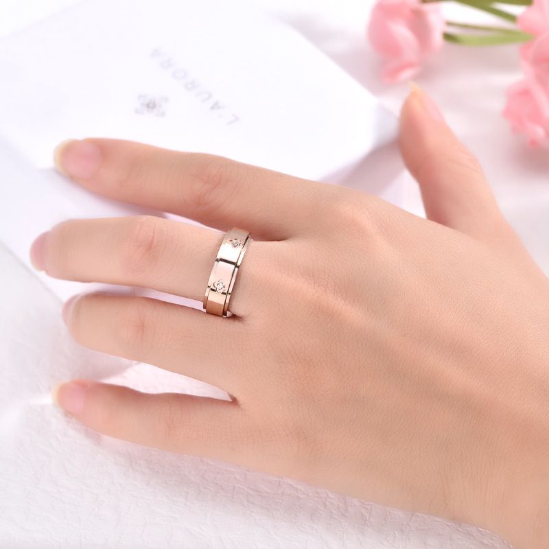 Damenschmuck Titanstahl Schlichter drehbarer vierblättriger Kleeblattring Ins Kleiner Duftstil Goldschmuck_voghion.com