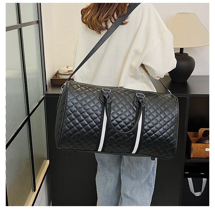 Borsone da viaggio in PU resistente con design impermeabile, grande capacità 20-35 litri, elegante borsa a tracolla multiuso per palestra, viaggi del fine settimana_voghion.com