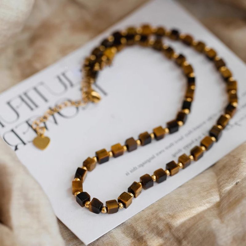 Collana con perline in pietra occhio di tigre retrò da donna, girocollo a strati con perline quadrate geometriche, pezzo importante in pietra preziosa naturale marrone resistente allo sbiadimento_voghion.com