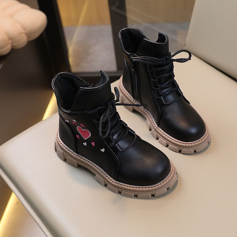 Kinderschuhe Mädchen Martin Stiefel 2024 Neue Frühjahr und Herbst Schwarz Laufsteg Kurze Stiefel Kinderstiefel Kleine Mädchen Kinderstiefel_voghion.com