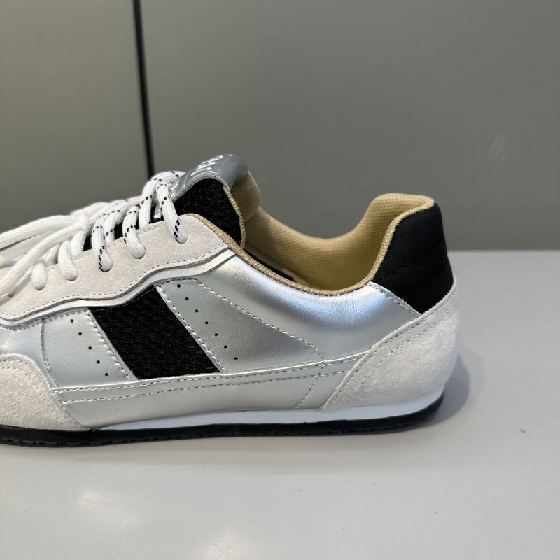 Ultraleichte deutsche Trainingsschuhe für Herren 2025 Sommer Hot Item Atmungsaktive stoßdämpfende Sportschuhe Herrenschuhe_voghion.com