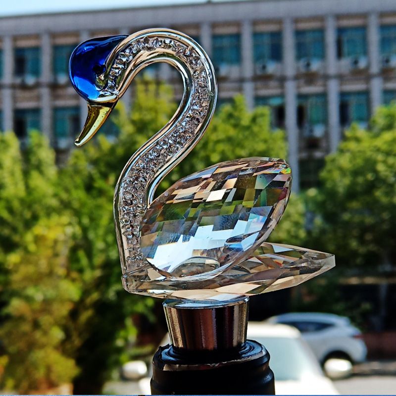 LUTIANNENG Crystal Element Swan Bottle Red Fresh-Keeping Sealing High-End Wine Stopper Creative Home Decor_voghion.com