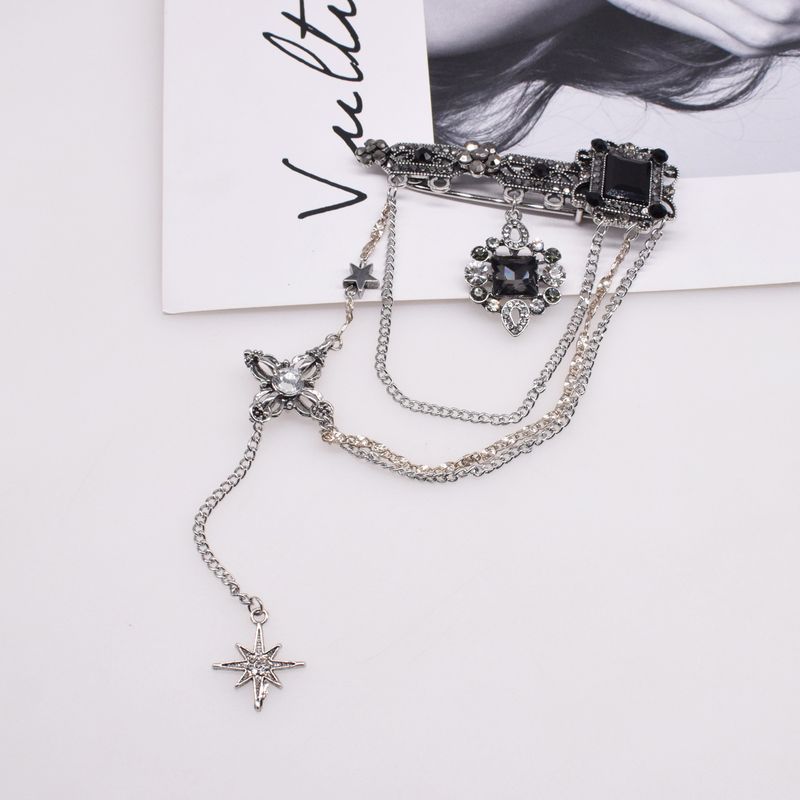 Ins Style Retro Fashion Dark Style Cool Handsome Black Gemstone Sparkling Diamond Star Tassel Chain Brooch Suit Accessories Trend_voghion.com