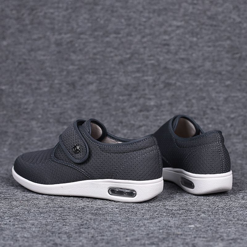 Youyun Chaussures de grand-mère grande taille pour femmes d'âge moyen et âgées avec velcro, chaussures décontractées d'été pour femmes_voghion.com