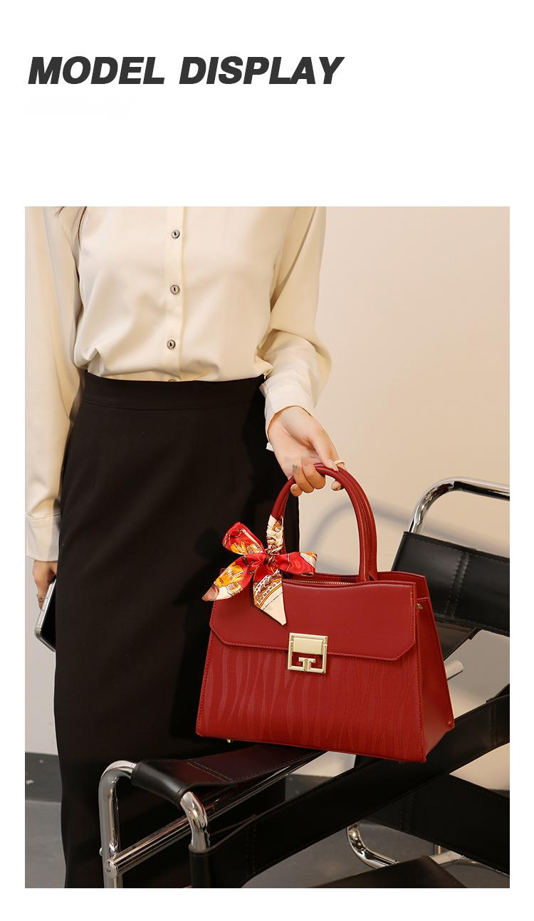 Sciarpa in tinta unita con fiocco da donna, singola spalla, striscia stampata, borsa regalo di alta qualità, a cavallo obliquo, di nuovo design_voghion.com