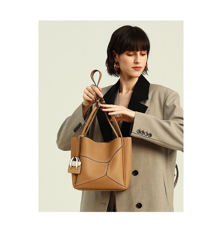 Borsa a spalla in pelle di vacchetta di grande capacità Scambio sensoriale di fascia alta da donna, borsa laboriosa, borsa a tracolla_voghion.com