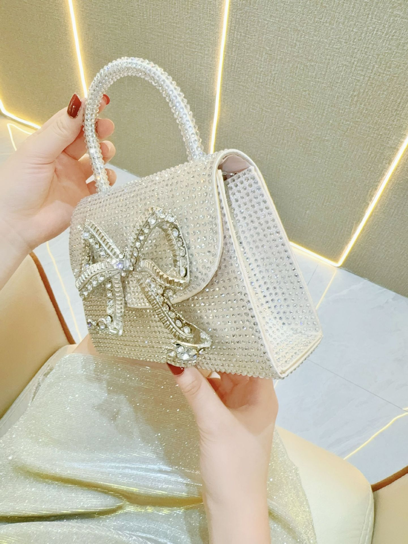 Nuova moda celebrità banchetto e sera borsa a mano completa con tracolla singola in raso di seta intarsiata di diamanti_voghion.com