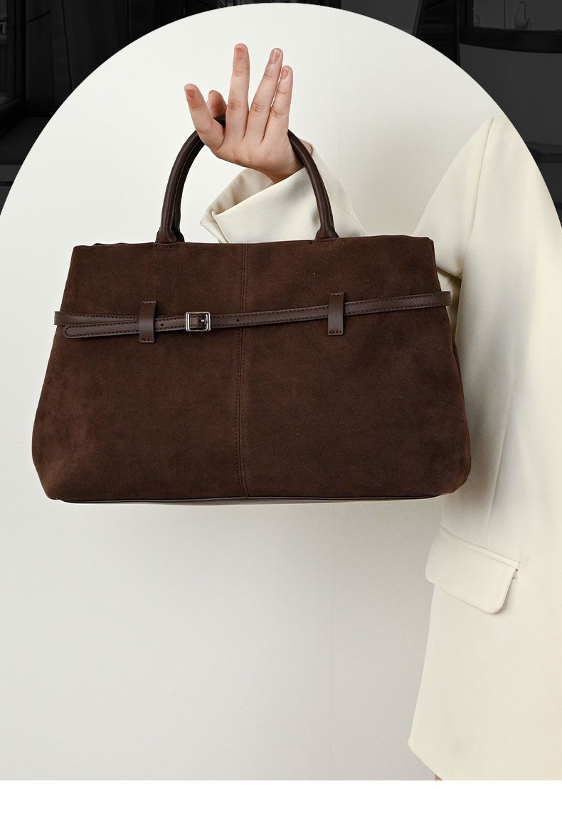 Mirad large capacity handbag 2024 new autumn and winter plush contrasting frosted tote bag, single shoulder crossbody_voghion.com