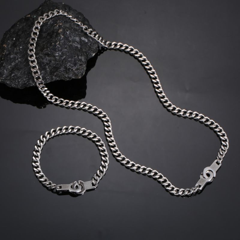 Liicht Luxus Retro Einfacht Design Punk Stil Handschellen Perséinlechkeet Villsäitegt Titan Stol Armband Kubanesch Kette Männerarmband_voghion.com