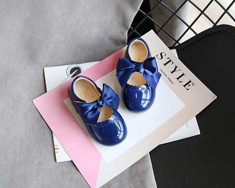 Mother&Kids Scarpe piccole in pelle per bambine Scarpe con fiocco in pelle brillante per bambine Scarpe da ballo per palcoscenico e asilo_voghion.com