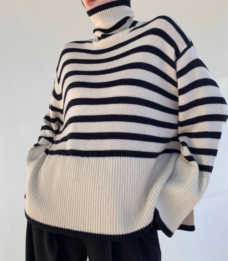 Schwarz-weiß gestreifter, lockerer Rollkragenpullover für Damen_voghion.com