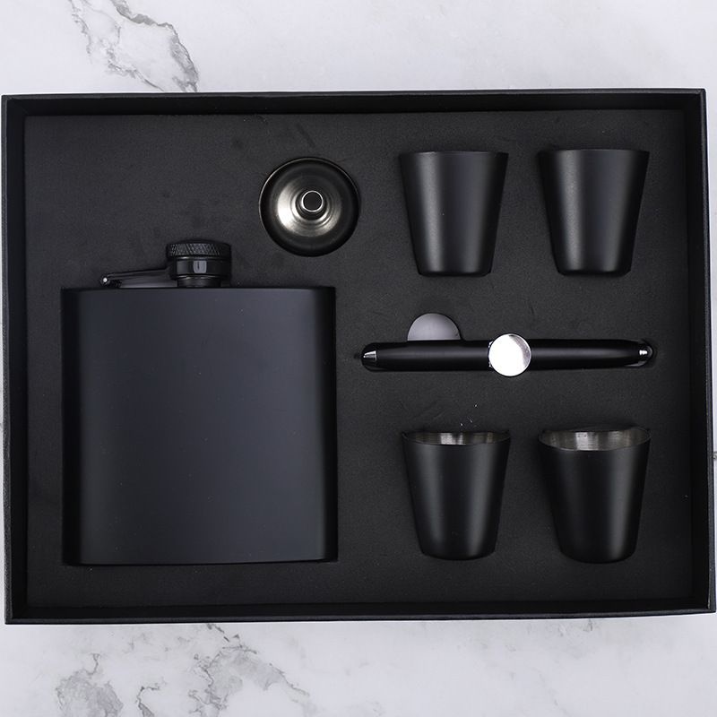 Factory Direct Supply Stainless Steel Portable 7oz Small Customizable Logo Gift Wine Flask Set EVA_voghion.com
