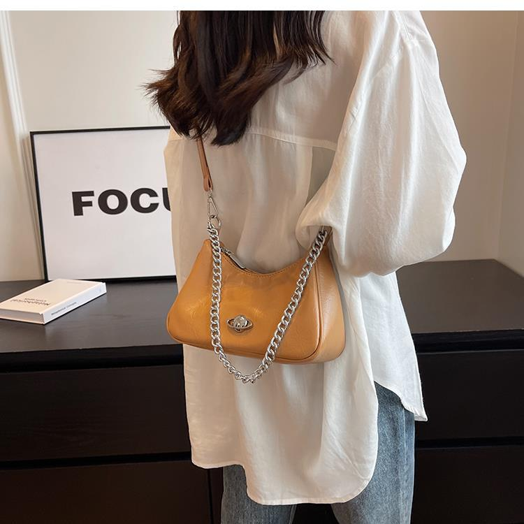 Super beliebte Nischendesign-Tasche 2023 neue Damentasche beliebte vielseitige Umhängetasche Einzelschulter-Unterarmtasche_voghion.com