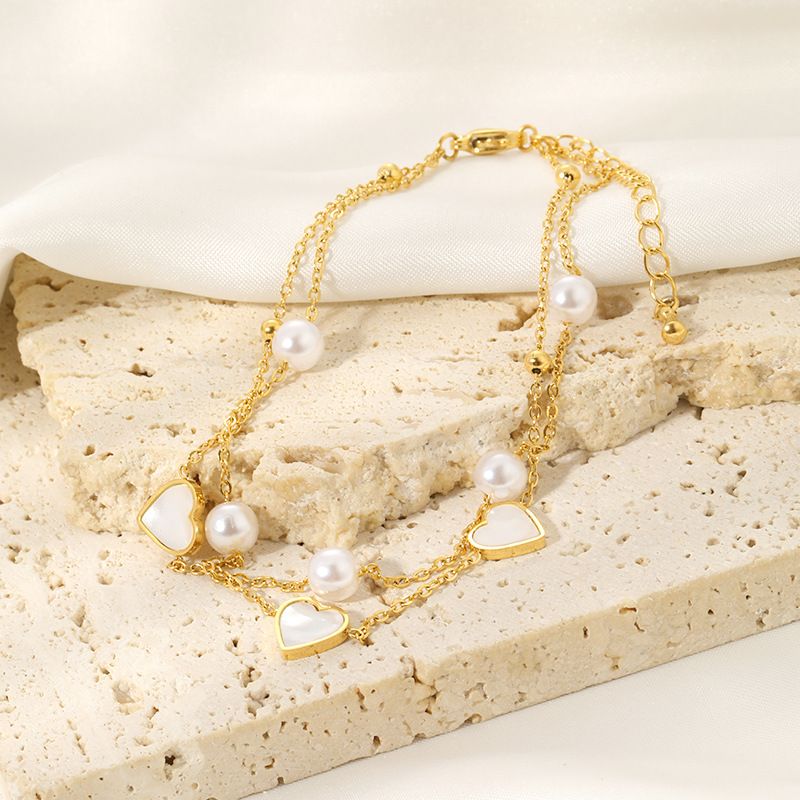 Doppellagiges Fußkettchen aus Perlen und Perlmutt – Vergoldeter Edelstahl, eleganter Fußschmuck für Frauen_voghion.com