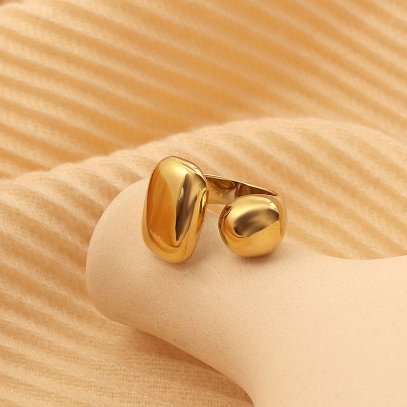 Anello in acciaio inossidabile placcato oro con doppia estremità aperta, design alla moda hip-hop per donna_voghion.com