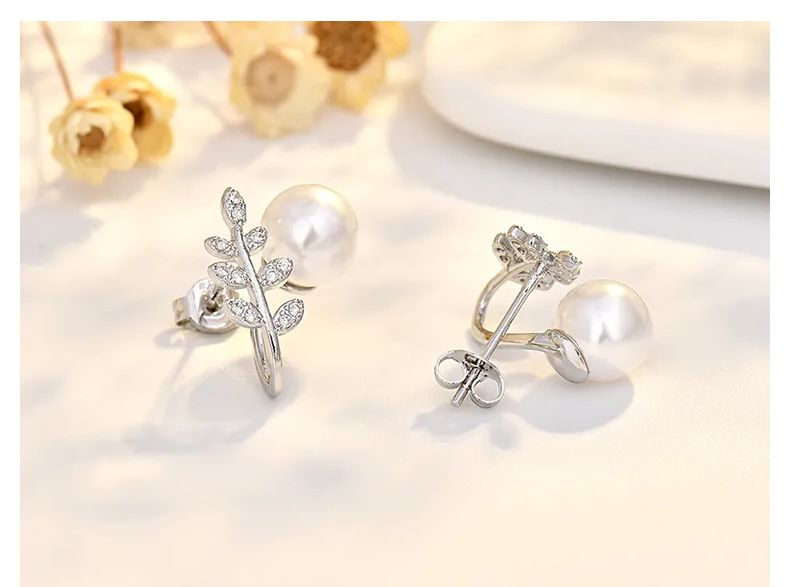 Brincos de pérolas de alta qualidade Sense Light Brincos de luxo Temperament Stud Design de nicho Brincos exclusivos_voghion.com